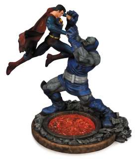 DC Comics Estatua Superman vs. Darkseid 2nd Edition