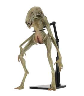 Alien Resurrección Figura Deluxe Newborn 28 cm